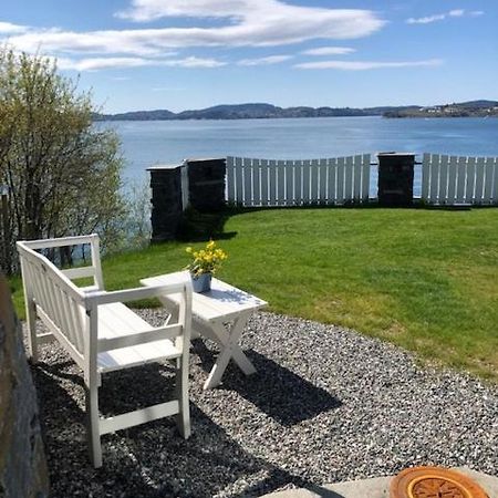 Koselig Nyoppusset 3 Roms Leilighet Med Egen Parkeringsplass I Rolige Omgivelse Naer Sjoen, 2 Mil Nord For Bergen Sentrum. 외부 사진